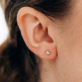 Cléo Triangle Single Stud