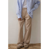 THE CHINO TROUSER