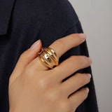 Leona Ring